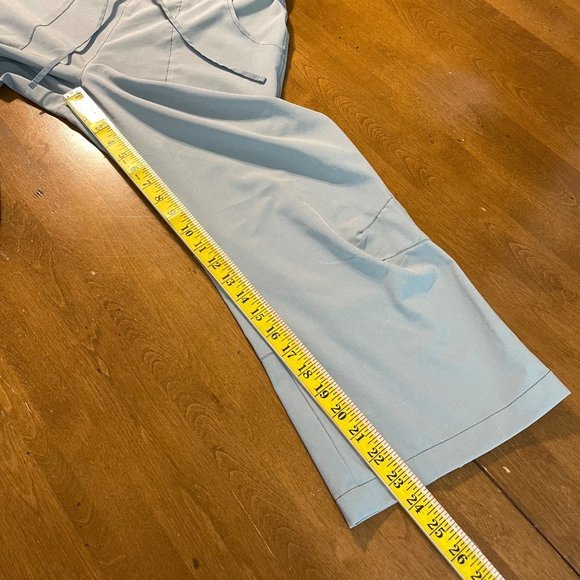 Patagonia Women's Gray‎ Drawstring Capri Pants Split Hem Lightweight Sz 8 - Picture 5 of 9